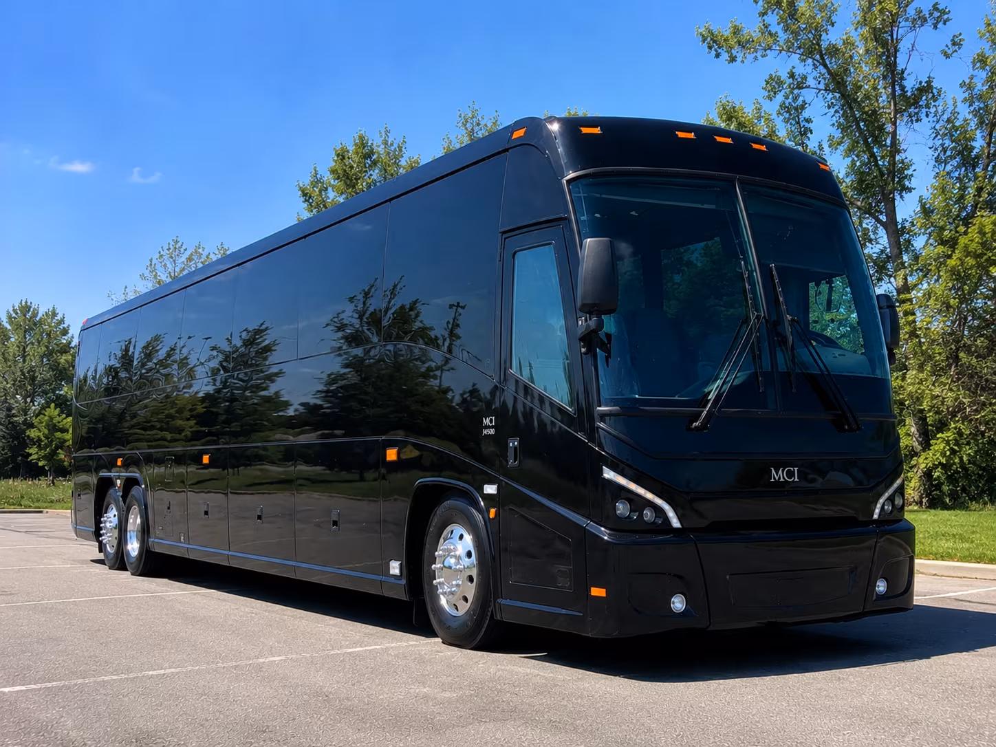 airport pickup and hotel transfer buses for out of town wedding guests