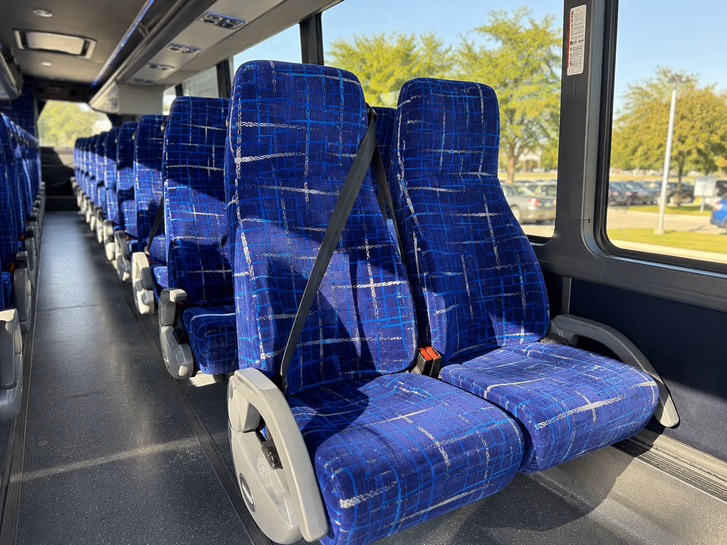 we help you compare harvest season and fall wine tour buses in roanoke